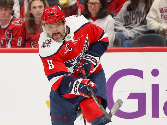 Ovechkin reaches 1,000 combined regular-season, playoff goals