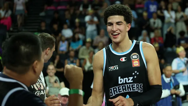 Mexican prospect Karim Lopez declares for NBA draft